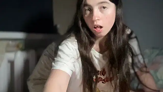 Snapshot of Aphr0ditee chatting on February 2026 10:09:02 PM Aphr0ditee online show from February 2026 10:09:02 PM