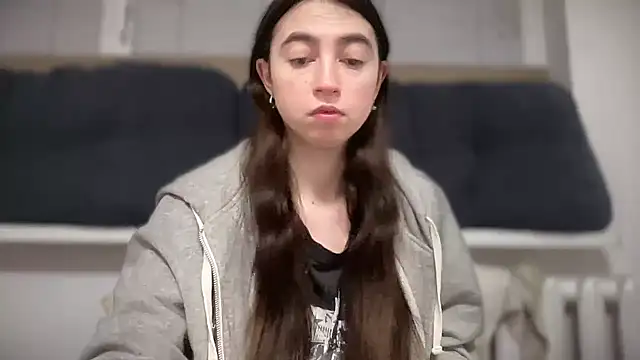 Snapshot of Aphr0ditee chatting on January 2026 04:33:01 PM Aphr0ditee online show from January 2026 04:33:01 PM