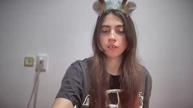 Aphr0ditee online show from January 2026 03:08:01 PM