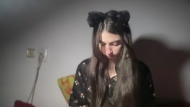 Aphr0ditee online show from January 2026 02:54:02 PM