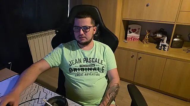 kevinnlovelly online show from February 2026 07:39:01 AM