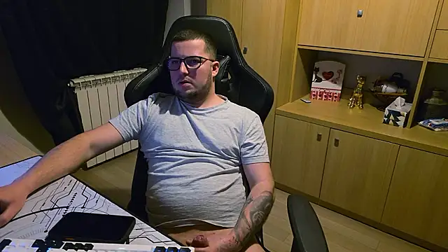 kevinnlovelly online show from January 2026 07:12:01 PM