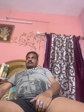 Saxymood1111 online show from April 2026 05:29:01 PM