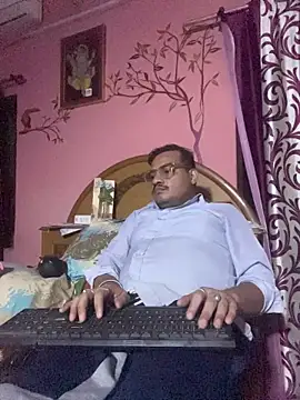 Saxymood1111 online show from April 2026 08:37:01 PM