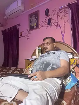 Saxymood1111 online show from March 2026 05:47:02 PM