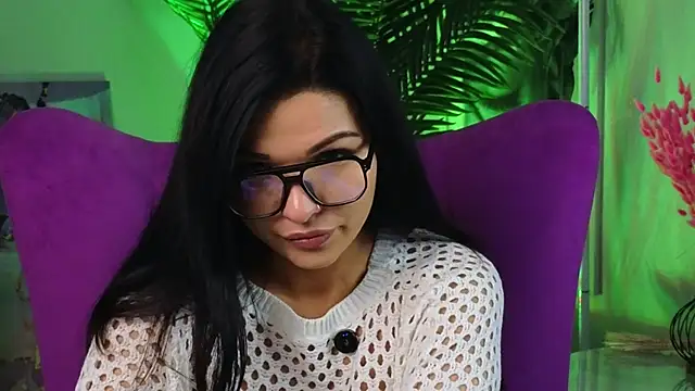 LulaMazzeo online show from November 2025 12:38:02 PM