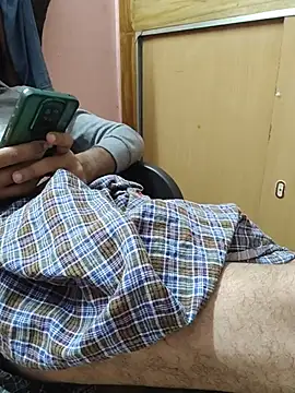 Snapshot of smgrtamil chatting on November 2025 05:14:02 PM smgrtamil online show from November 2025 05:14:02 PM