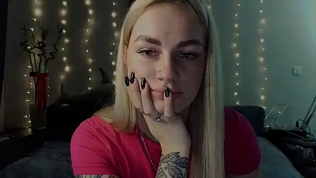 Snapshot of Whitehex666 chatting on November 2025 03:45:02 PM Whitehex666 online show from November 2025 03:45:02 PM