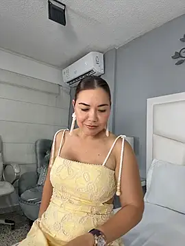 AnnaJaimes online show from April 2026 11:55:02 PM