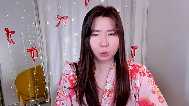 spicy pie  online show from December 2025 06:03:01 AM