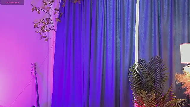 Jennifer Wiliams online show from March 2026 07:49:01 AM