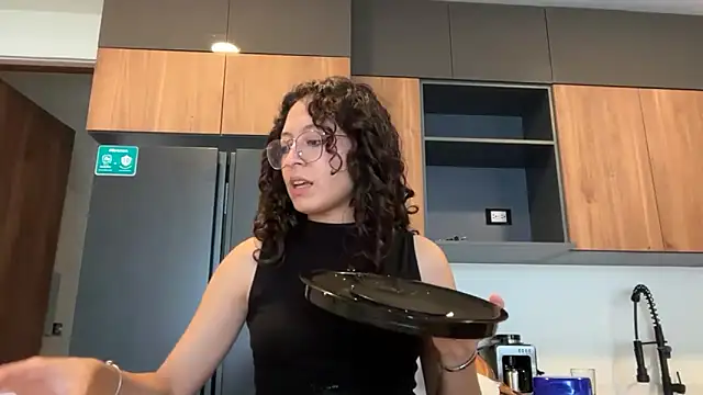 Snapshot of Alicatcua_ chatting on June 2026 12:05:02 AM Alicatcua online show from June 2026 12:05:02 AM