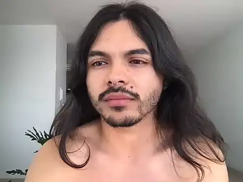 Snapshot of Lukathin chatting on December 2025 01:57:01 PM Lukathin online show from December 2025 01:57:01 PM