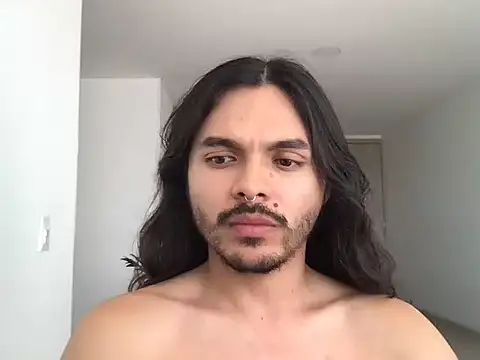 Snapshot of Lukathin chatting on December 2025 05:56:02 PM Lukathin online show from December 2025 05:56:02 PM