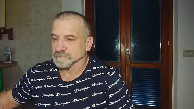 Mauro7788 online show from December 2025 12:07:01 PM