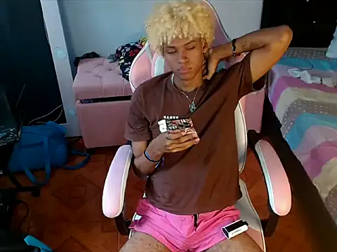 silverspice  online show from November 2025 05:57:01 PM