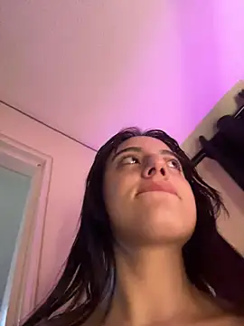 Snapshot of Mia_fiire chatting on June 2026 05:12:01 AM Mia fiire online show from June 2026 05:12:01 AM