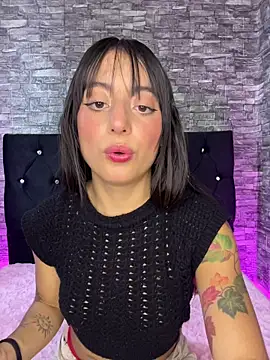 Mia fiire online show from March 2026 07:14:02 PM