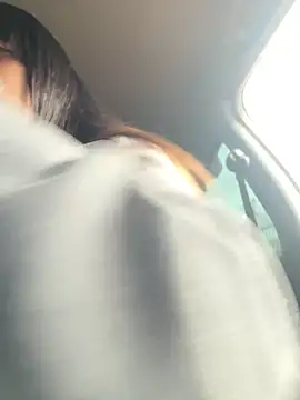 Mia fiire online show from March 2026 07:05:02 PM