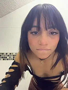 Mia fiire online show from December 2025 07:04:01 PM