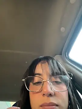 Mia fiire online show from December 2025 07:06:01 PM