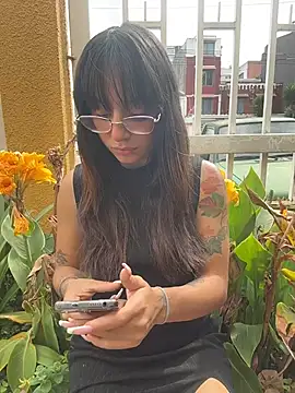 Mia fiire online show from December 2025 07:16:02 PM