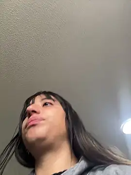 Mia fiire online show from March 2026 01:01:02 PM