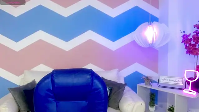 zahira1 online show from December 2025 05:23:02 PM