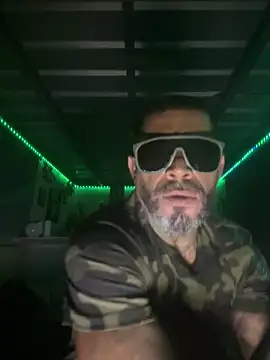 PabloGuzman11 online show from April 2026 04:24:02 AM