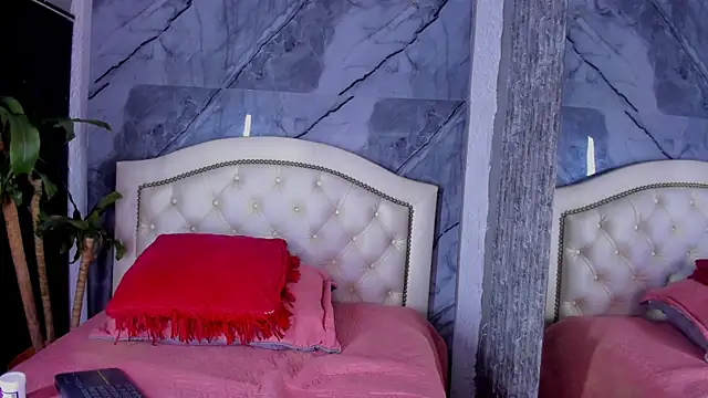 Noah West18 online show from November 2025 07:47:01 PM