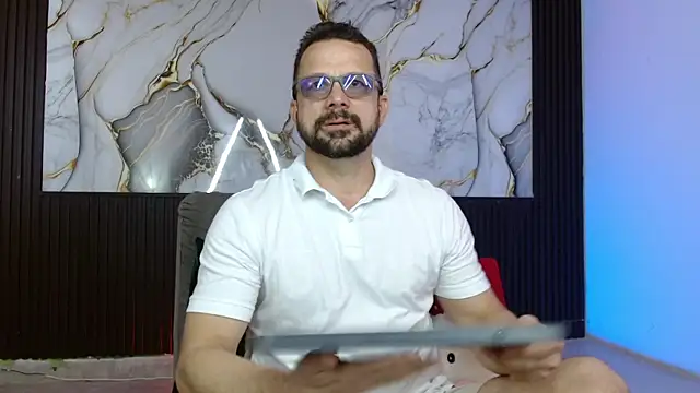 robert poison1 online show from December 2025 06:19:01 PM