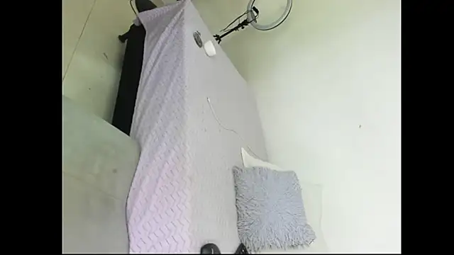 violetaebony online show from February 2026 08:32:02 PM