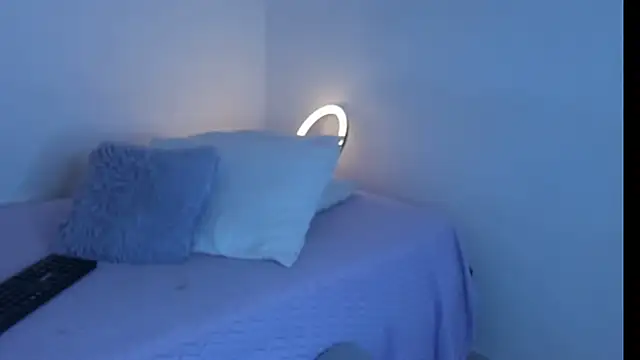 Snapshot of violetaebony chatting on December 2025 10:54:02 AM violetaebony online show from December 2025 10:54:02 AM