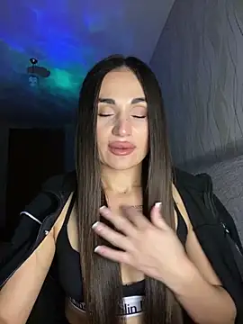 Snapshot of MonikaSi chatting on February 2026 04:28:01 PM MonikaSi online show from February 2026 04:28:01 PM