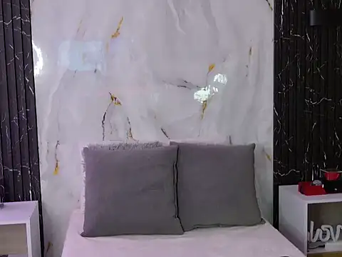 ChloeHolmes online show from February 2026 10:48:01 AM