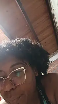 Snapshot of ChanneldelaCroix chatting on February 2026 04:42:01 AM ChanneldelaCroix online show from February 2026 04:42:01 AM