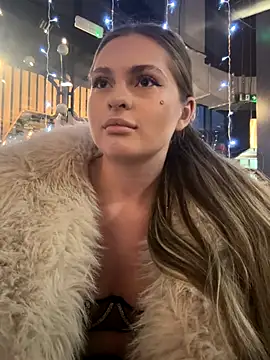 MilenaLuxury online show from November 2025 03:12:01 PM