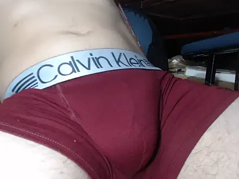 Snapshot of Kenner_Jackson chatting on December 2025 10:04:01 PM Kenner Jackson online show from December 2025 10:04:01 PM