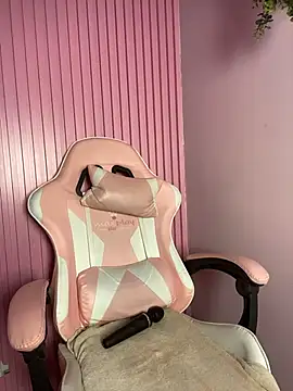 PrettyChloe  online show from April 2026 07:59:01 PM