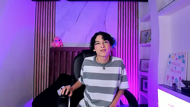 SthepanodiMonaco online show from April 2026 03:22:01 AM