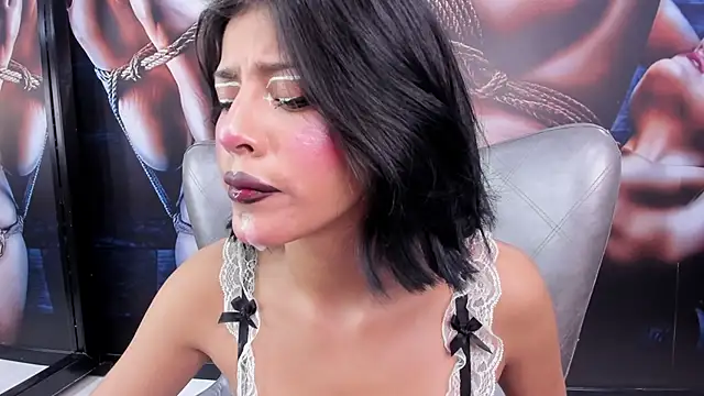 foxy monserrat online show from April 2026 06:26:01 PM