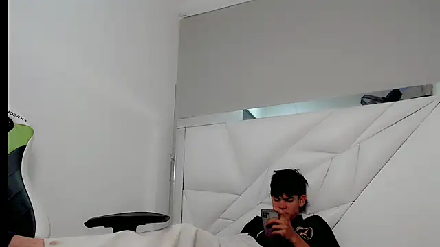 Lil babyyy  online show from December 2025 04:06:02 AM