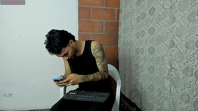 calvin-parker online show from December 2025 03:21:01 AM