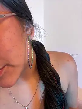 Dafne se online show from March 2026 02:04:02 AM