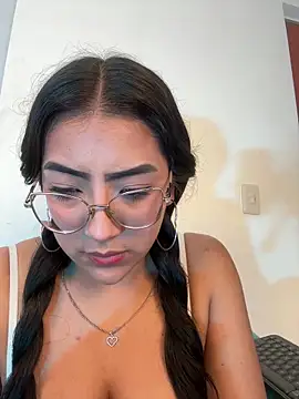 Dafne se online show from February 2026 12:22:02 AM