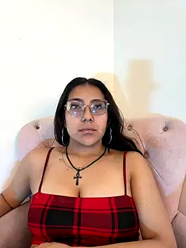 Dafne se online show from December 2025 12:05:01 AM