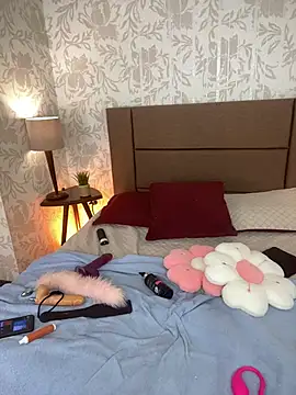 Paolagh  online show from February 2026 03:28:01 AM