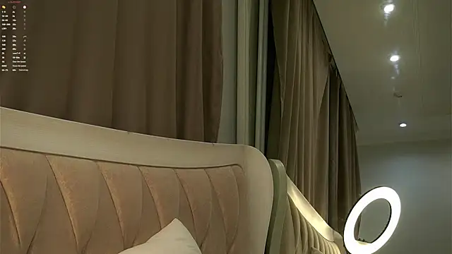 AunclreaVache online show from March 2026 11:01:01 AM