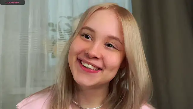 AunclreaVache online show from March 2026 11:00:02 AM