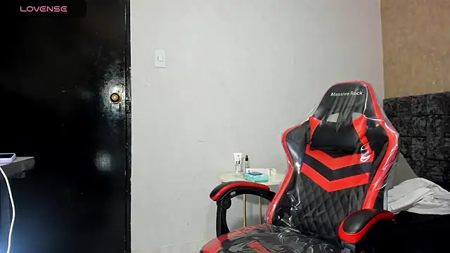 Brizza H033 online show from February 2026 08:59:02 PM